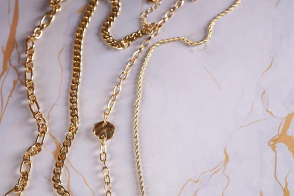 Comment démêler une chaîne de collier - Comment démêler un collier ?