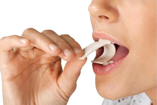 Est-ce grave d'avaler un chewing-gum ?