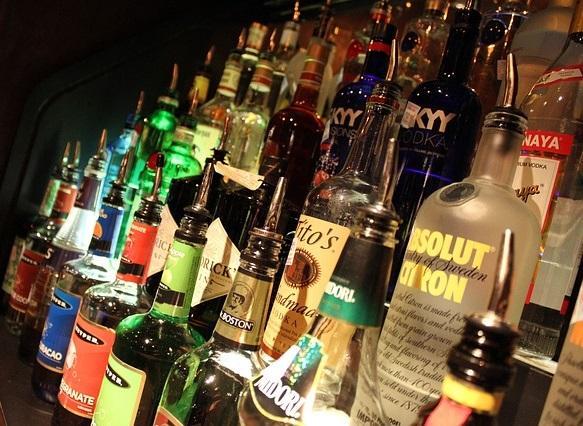 Quels aliments font gonfler le ventre - Alcool