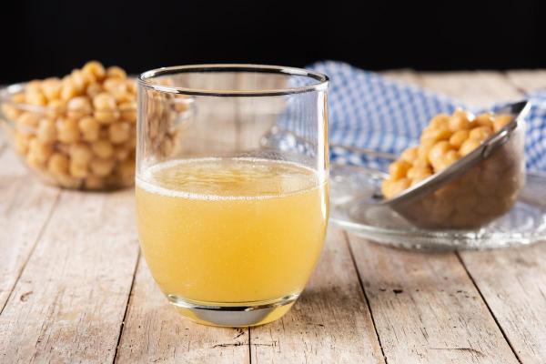 Par quoi remplacer les œufs ? - Aquafaba