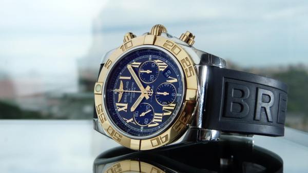 Les meilleures marques de montres - Breitling : Performance et style dans l'aviation