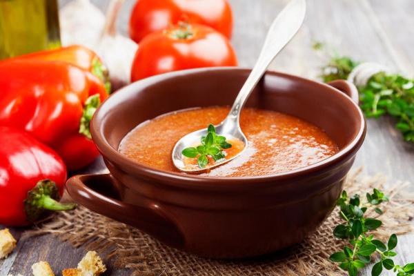 Tapas espagnoles typiques - Gazpacho
