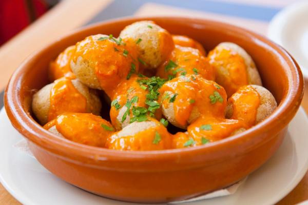 Tapas espagnoles typiques - Papas arrugás