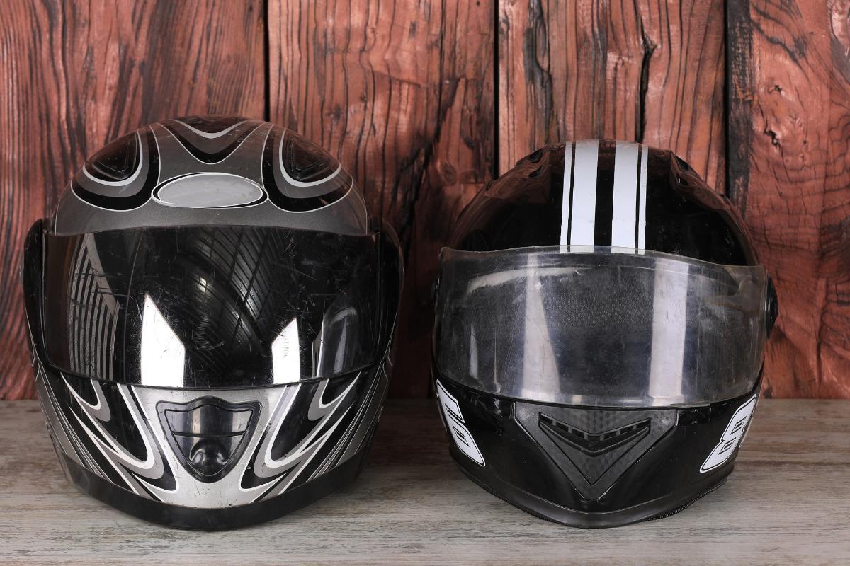 Nettoyer un casque de moto - Intérieur et extérieur