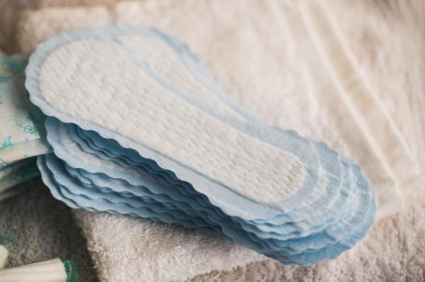 Pourquoi ai-je des pertes vaginales marron
