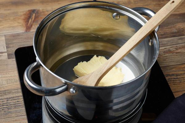Sauce blanche pour les pâtes - Étape 1