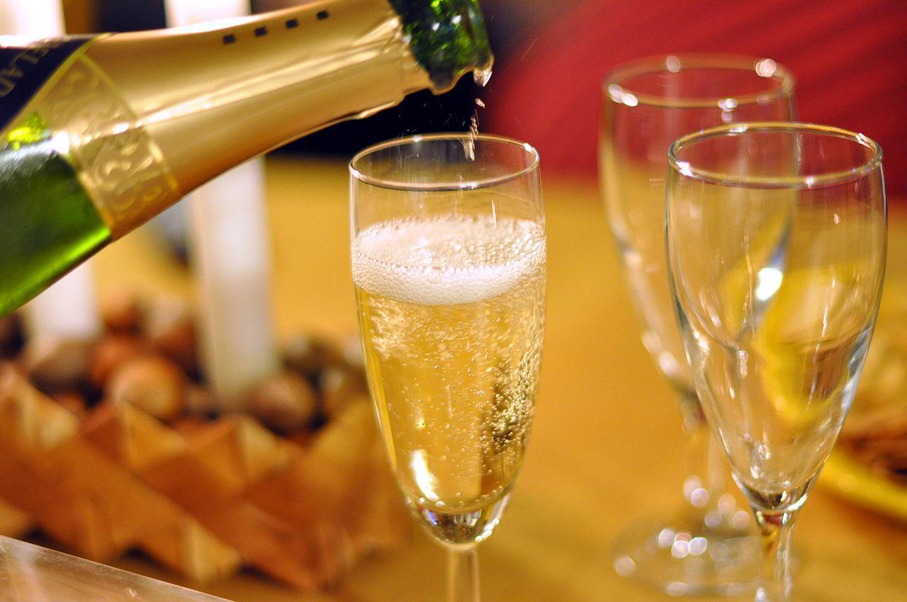 Combien de temps peut-on GARDER un CHAMPAGNE