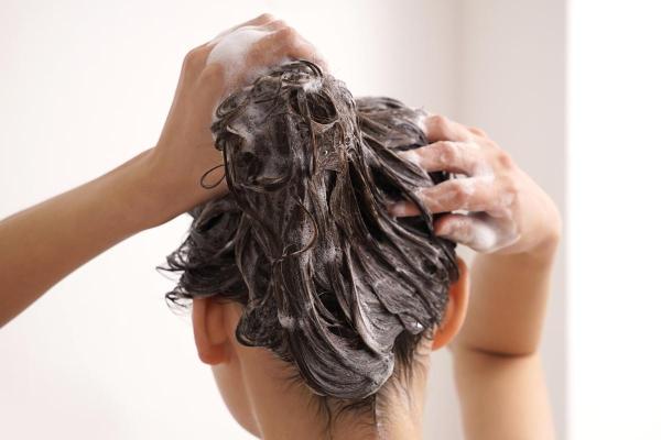 Masque ou après shampoing ? Différences entre masque et après-shampoing - Après-shampoing