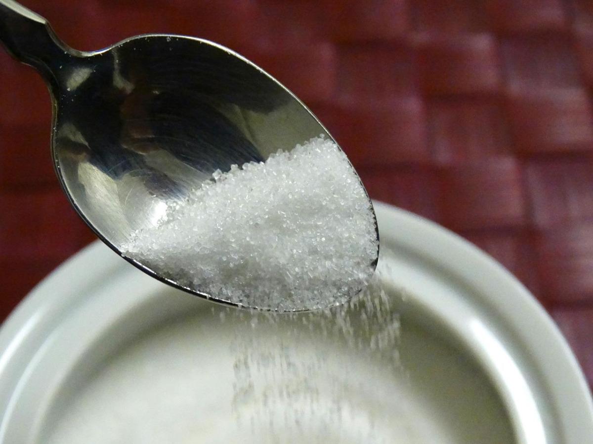 Quelle est la différence entre le sucre glace et le sucre ordinaire