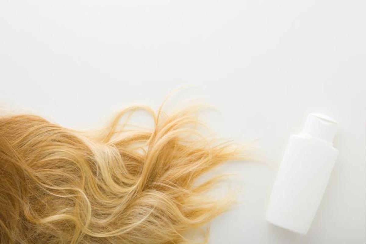 Shampoing bleu : comment l'utiliser ?