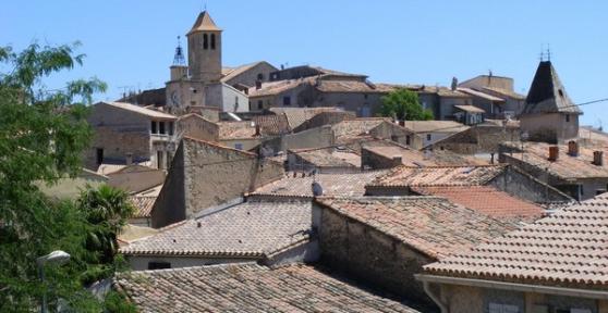 Quelle est la différence entre une ville et un village
