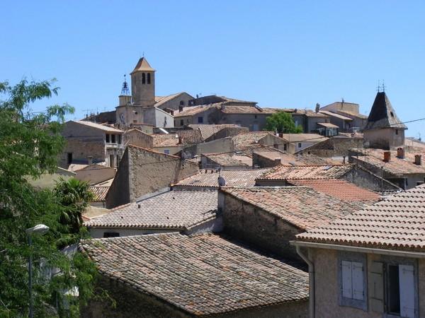 Quelle est la différence entre une ville et un village