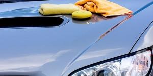Produits maison pour nettoyer la voiture