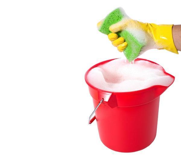 Produits maison pour nettoyer la voiture - Solution pour laver la voiture