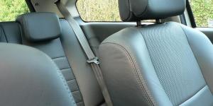 Comment enlever les mauvaises odeurs dans la voiture