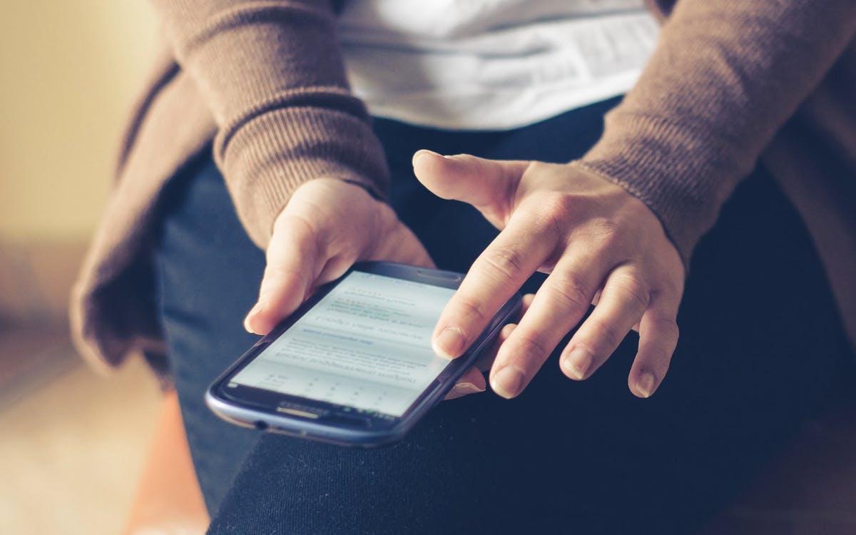Pourquoi mon téléphone chauffe