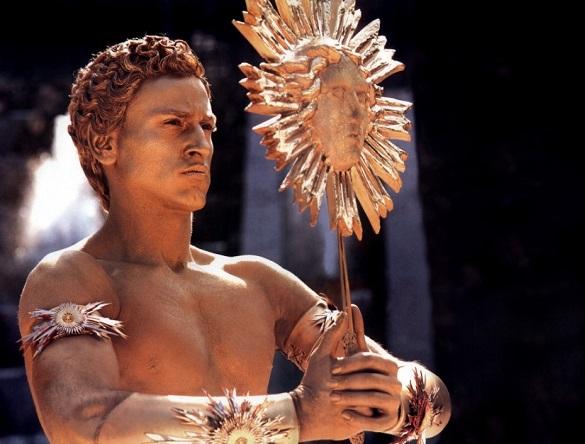 Pourquoi Louis XIV est appelé le Roi Soleil ?