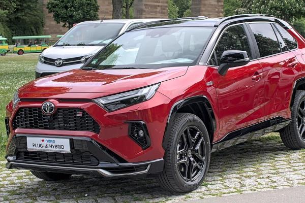 Meilleures voitures hybrides - Toyota RAV4 hybride