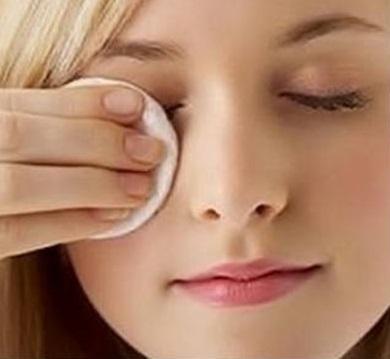 Comment éviter les grumeaux sur les cils - Étape 2