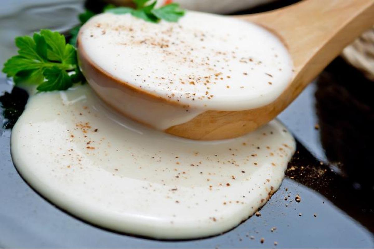 Comment faire de la BÉCHAMEL SANS BEURRE - Facile et saine