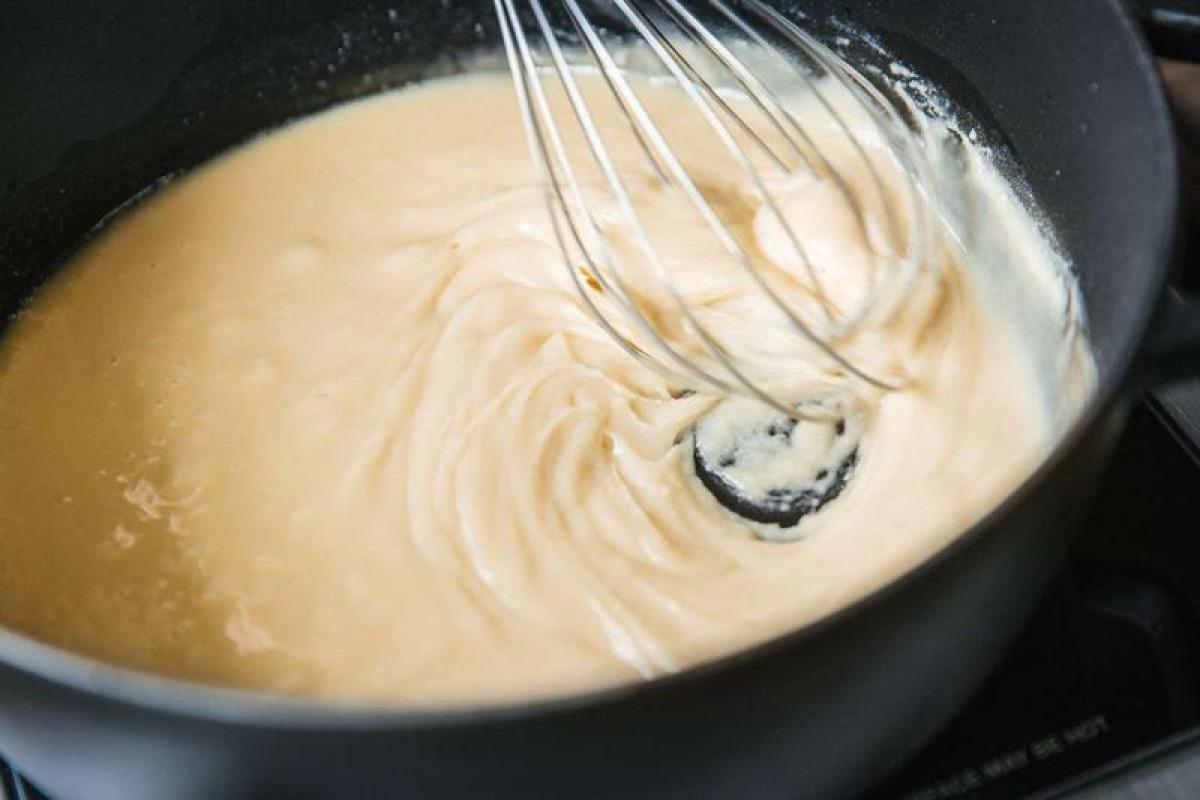Comment faire de la BÉCHAMEL SANS BEURRE - Facile et saine