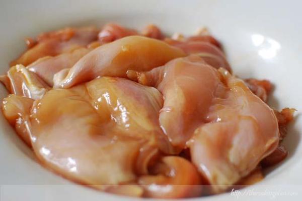 Comment faire du poulet à la sauce aigre-douce chinoise - Étape 1