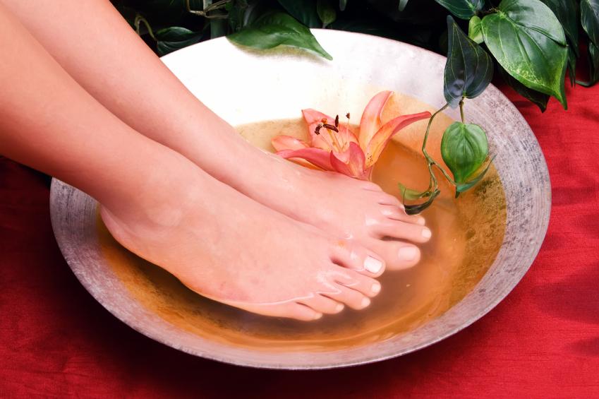 Comment désépaissir les ongles de pieds 4 étapes