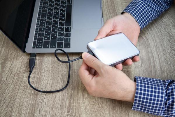 Mon disque dur externe ne fonctionne plus : pourquoi et comment y remédier ?
