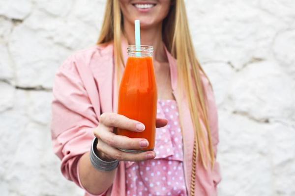 Quels sont les bienfaits du jus de carotte et d'orange ? - Renforcement des cheveux et des ongles