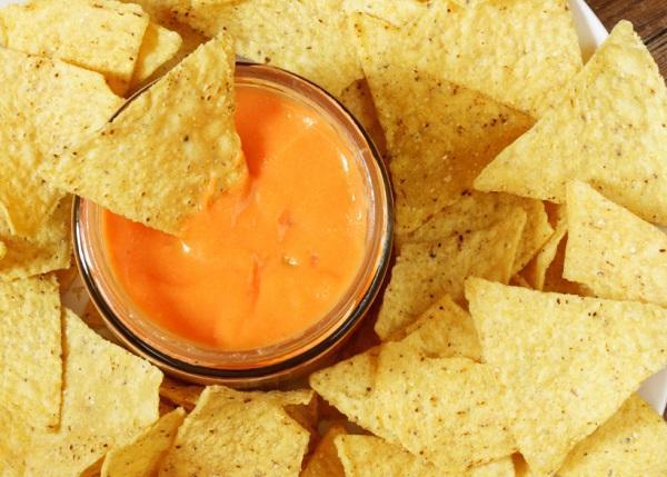 Comment faire de la sauce au fromage pour nachos