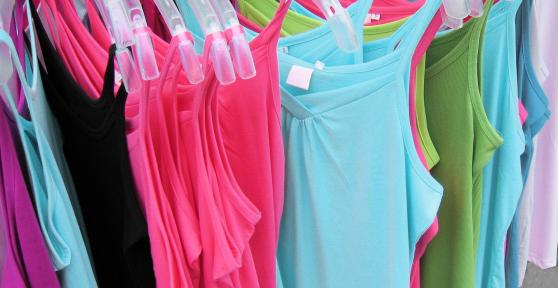Comment enlever les taches sur un vêtement en coton