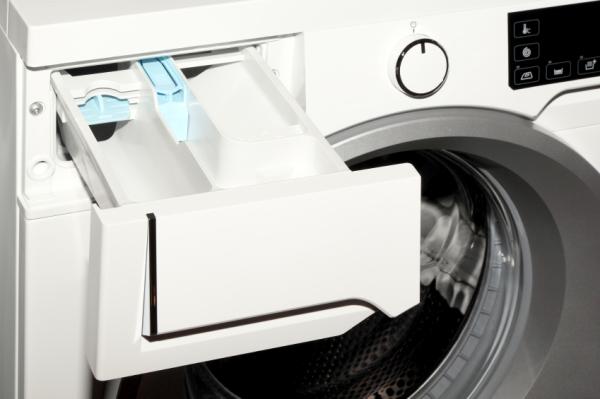 Comment réparer une machine à laver qui n'essore et ne vidange plus - Étape 2