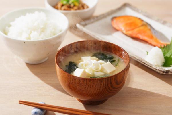 Que mangent les japonais au petit-déjeuner ?