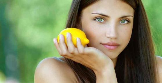 Comment utiliser le citron contre l'acné