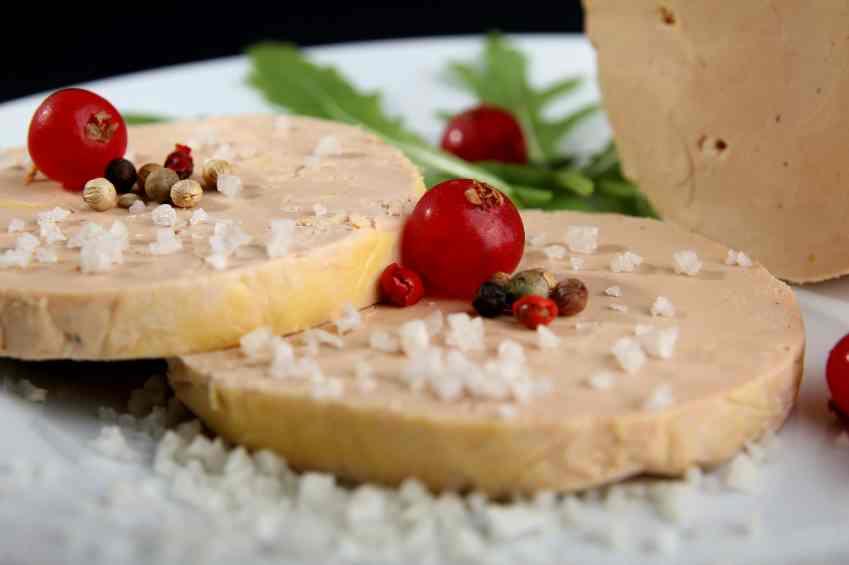 Comment servir le foie gras mi-cuit - 6 étapes