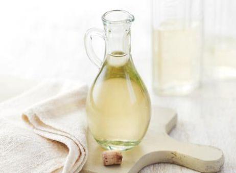 Comment nettoyer avec du vinaigre blanc - Astuces impeccables !