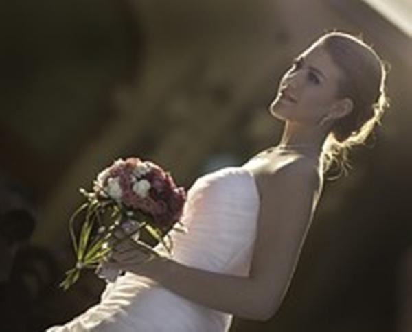 Comment reprendre son nom de jeune fille en étant mariée