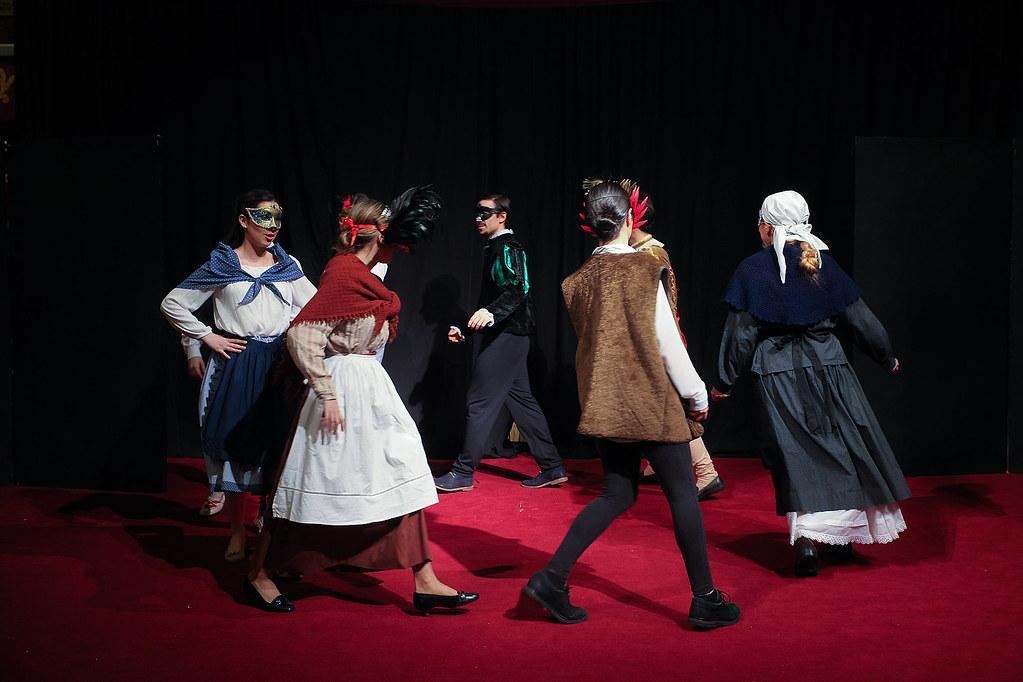 Qu'est-ce qu'une pièce de théâtre - Caractéristiques, origines et évolution