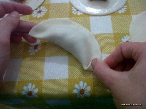 Comment plier les empanadas - Étape 4