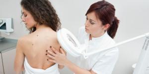 Quelles sont les causes des boules de graisses sur la peau