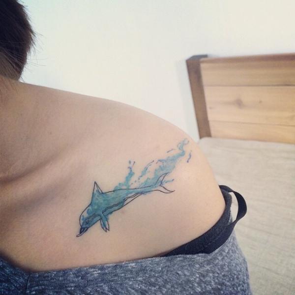 Quelle est la signification des tatouages de dauphins - Étape 1