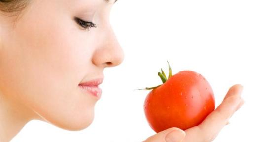 Comment faire un gommage à la tomate, au citron et au sucre