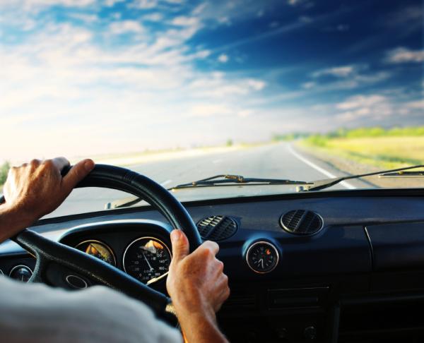 Que faire si votre voiture sent l'essence - Étape 3