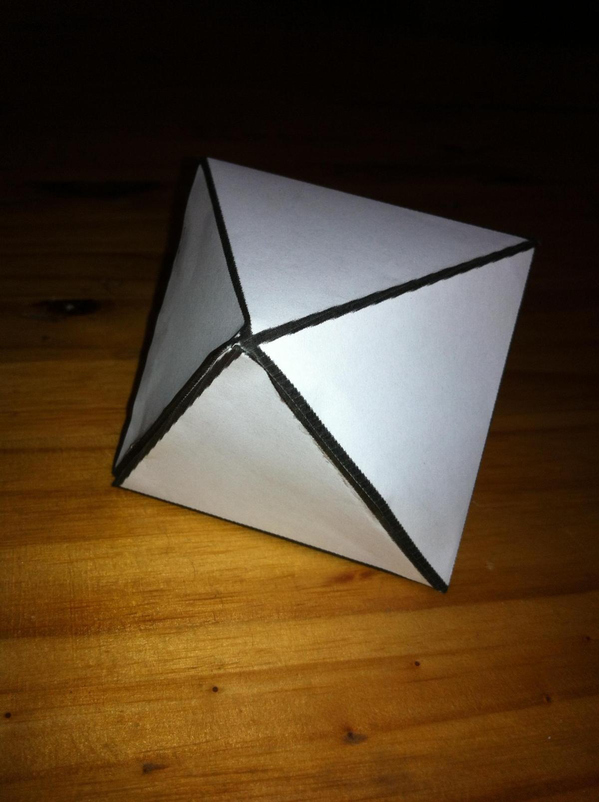 Comment faire un octaèdre en trois dimensions
