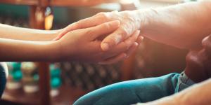 Quelles sont les causes du tremblement des mains